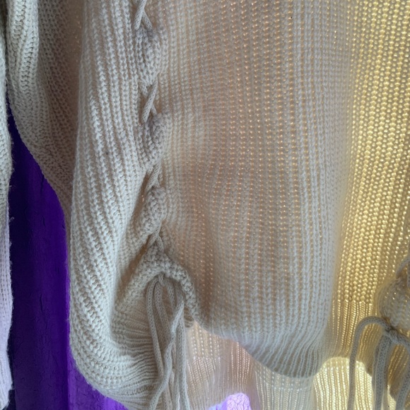 Sweater - Picture 2 of 5